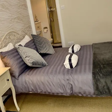 Rockcliffe Boutique 2-bed In *