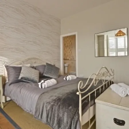 Lägenhet Rockcliffe Boutique 2-bed In